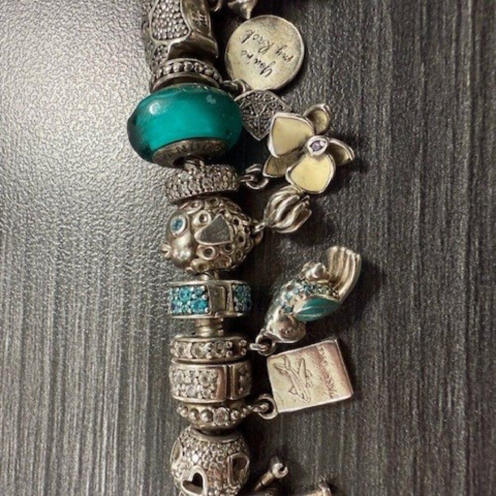 Authentic S925 Pandora Bracelet with 30 charms in excellent Preloved condition - Picture 3 of 9